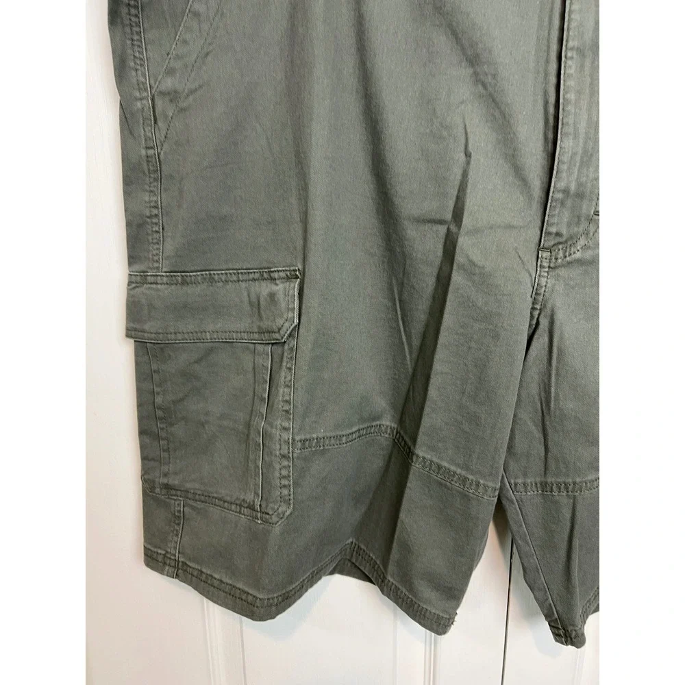 Wrangler Cargo Shorts Men 48 Green Relaxed Fit Natural Waist G6CXWOH Utility G18